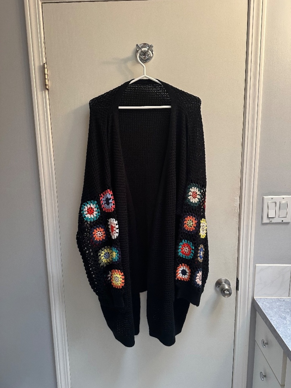 Bloom chic crochet cardigan floral sweater - Picture 7 of 12